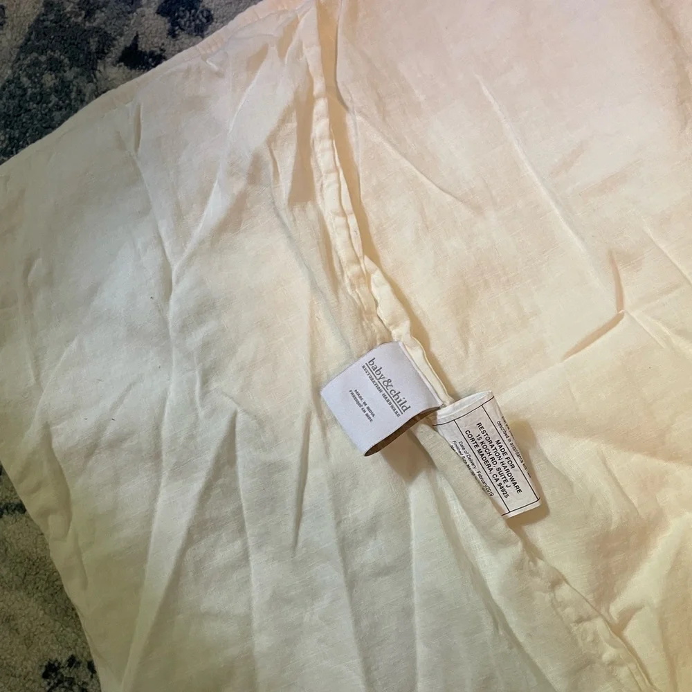 NWOT Restoration Hardware Kids Linen-Cotton Diamond Quilt - Cream